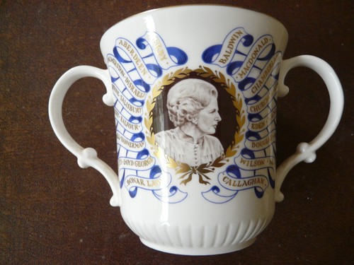 Commemorative mug first woman - mug:,