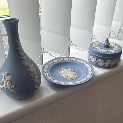 Wedgwood pottery piece - pottery, 4-piece
