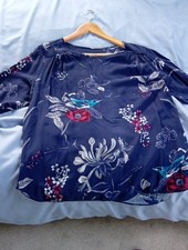 Gorgeous Ladies JOULES Top