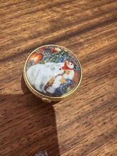 Royal Worcester Sue Scullard Christmas Tales December Edition Pill Box