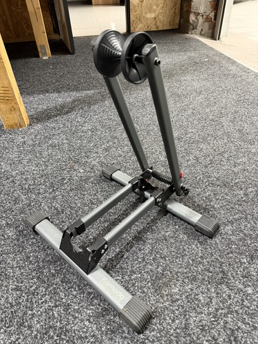 Bike display stand floor - stand, fot