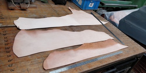 Natural veg tan hide soft - 3x,