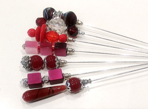 Vintage bead hat - bead, pins
