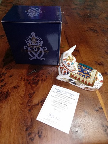 Royal crown derby paperweight - crown,