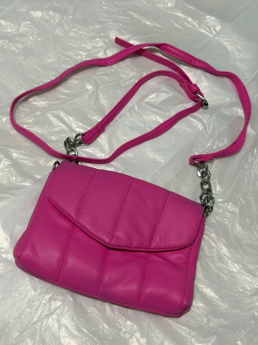 Small pink button close bag - pink,