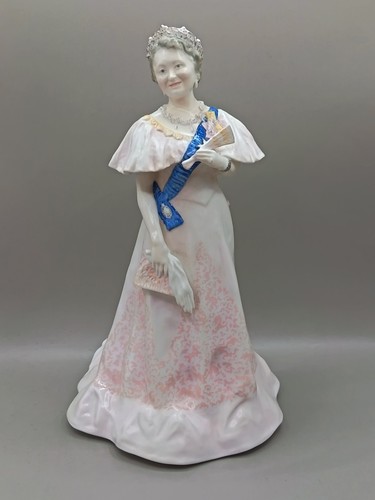 Royal worcester figurine - royal, her