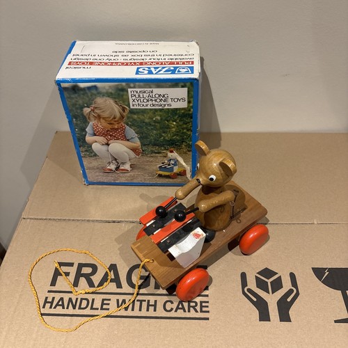 Wooden pull along xylophone - wooden,