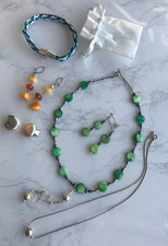 Set jewellery items - of,