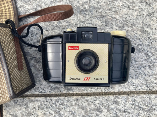 Vintage kodak brownie 127 - vintage,
