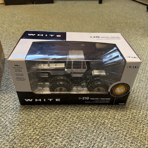 Ertl white 210 - 1/32, 4-210