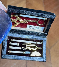 Dolls house miniature 1:12