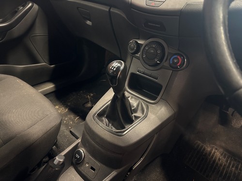 Ford fiesta gear - ford,