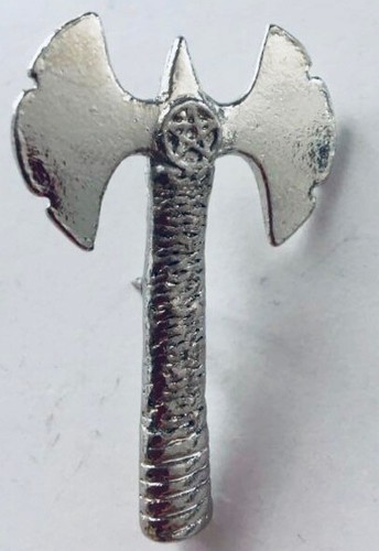 Axe metal pin badge - axe, rockers