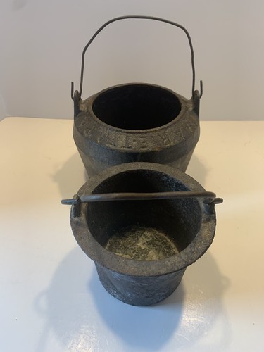 Vintage cast iron - melting, pot