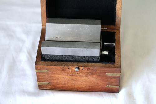 Groz magnetic block - groz, v-block