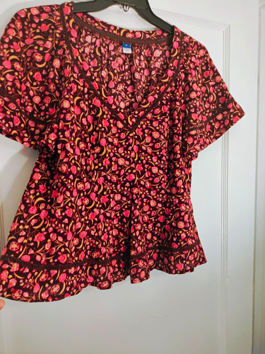 Women floral neck - floral, v-neck