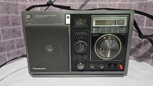 Vtg panasonic model - panasonic, no
