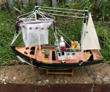 30cm Medium Size Green Rustic