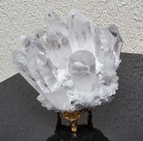 Natural white clear quartz - clear,