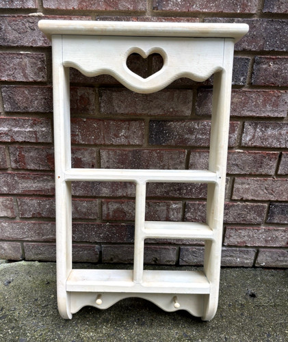 Vtg wooden heart - vtg, cut