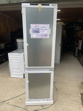Lamona Integrated 70/30 Fridge