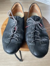 Think! Black leather flat