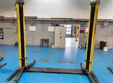 2 Post Car Lift Ramp Stenhoj 2.5 Ton collection Only good working order 