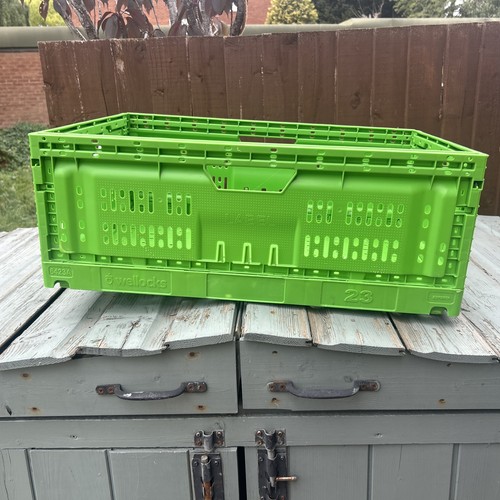Green heavy duty crate - heavy,