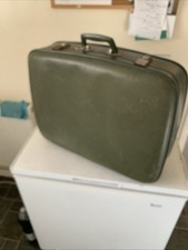 Vintage Suitcase 1960S With Keys ￼