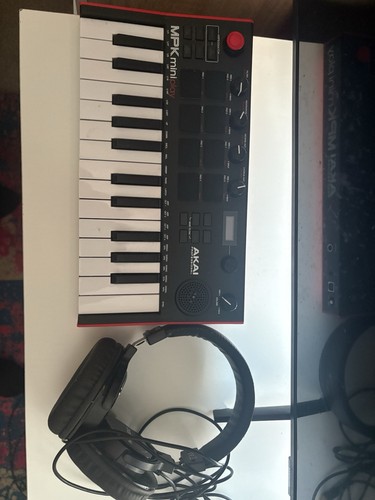 Akai mpk mini mk3 keyboard - mini,