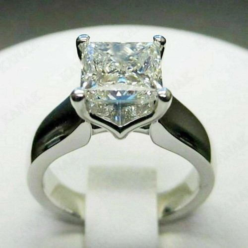 Princess cut moissanite - 4, ct
