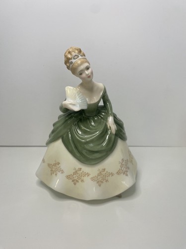 Royal doulton figurine soiree - royal,