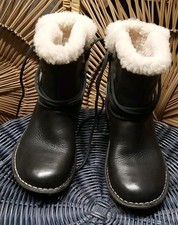 UGG Women's Rianne Ankle Boots