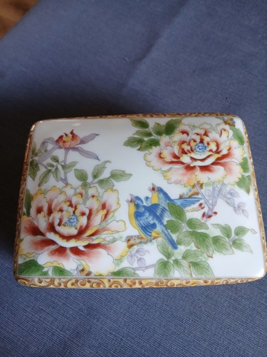 Vintage oriental floral - floral, with