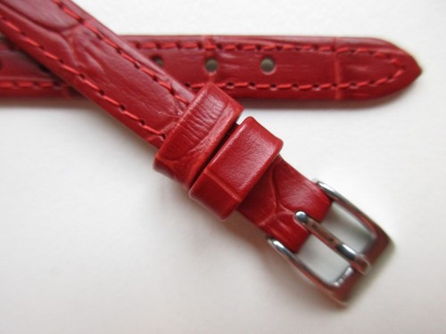 Old red alligator print - red,