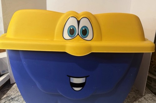Step2 happy tote - storage, bin