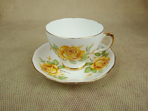 Crown regent bone china - ⭐,