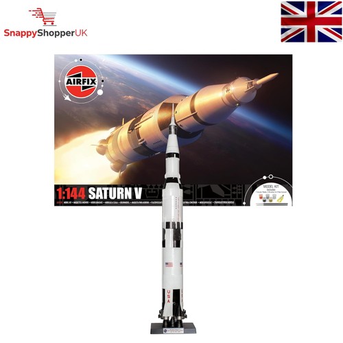 Complete saturn rocket model - v,