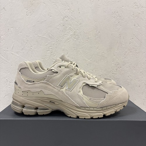 New balance 2002r - balance, protection