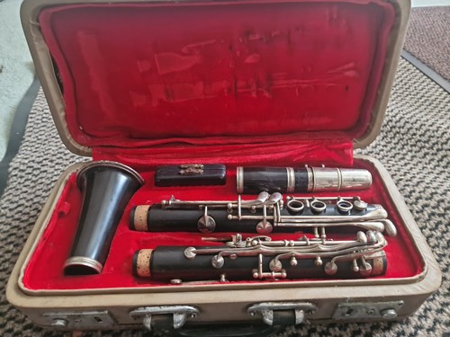 Clarinet musical instrument - clarinet,