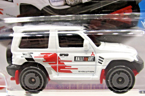Hot wheels 2023 - 2023, studs