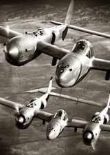 WW2  P-38 LIGHTNING FIGHTERS