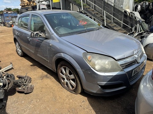 Vauxhall astra 2006 breaking - vauxhall,