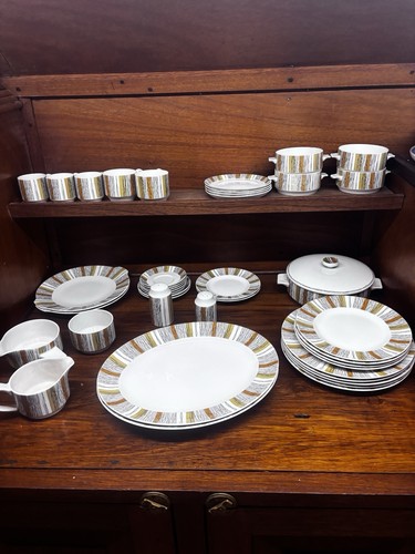 Mid century midwinter sienna - mid,