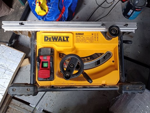 Dewalt table saw - saw, 240v