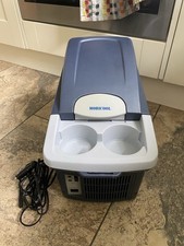 Mobicool MT08 DC - 8L Thermoelectric Travel Coolbox / Warmer, Metallic Blue 12V