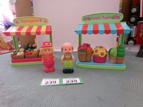 Elc happyland market stalls - elc,