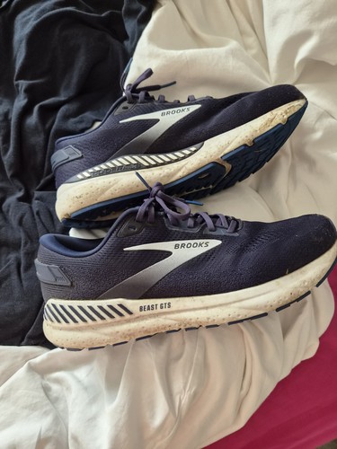Brooks beast gts size 11 - 24,