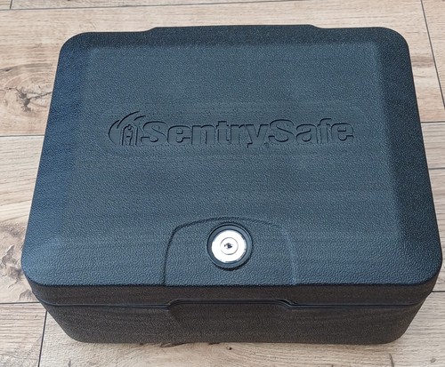 Sentrysafe fireproof safe with - safe,