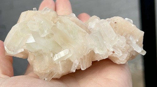 Green clear apophyllite - clear,